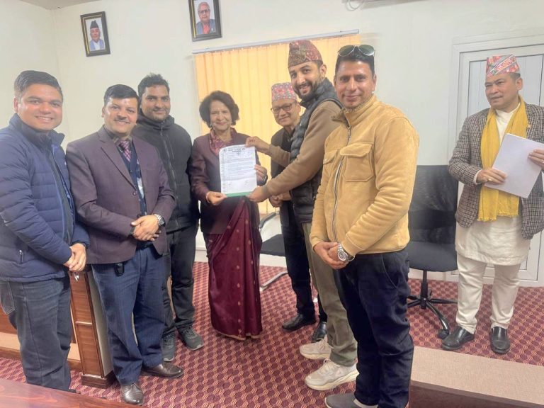 Memorandum Submitted to the Health Minister Demanding Salary Increase for Pharmacy Assistants